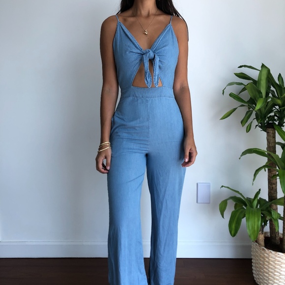 Gianni Bini Pants - ❤️TRADED❤️Gianni Bini Chambray tie jumper